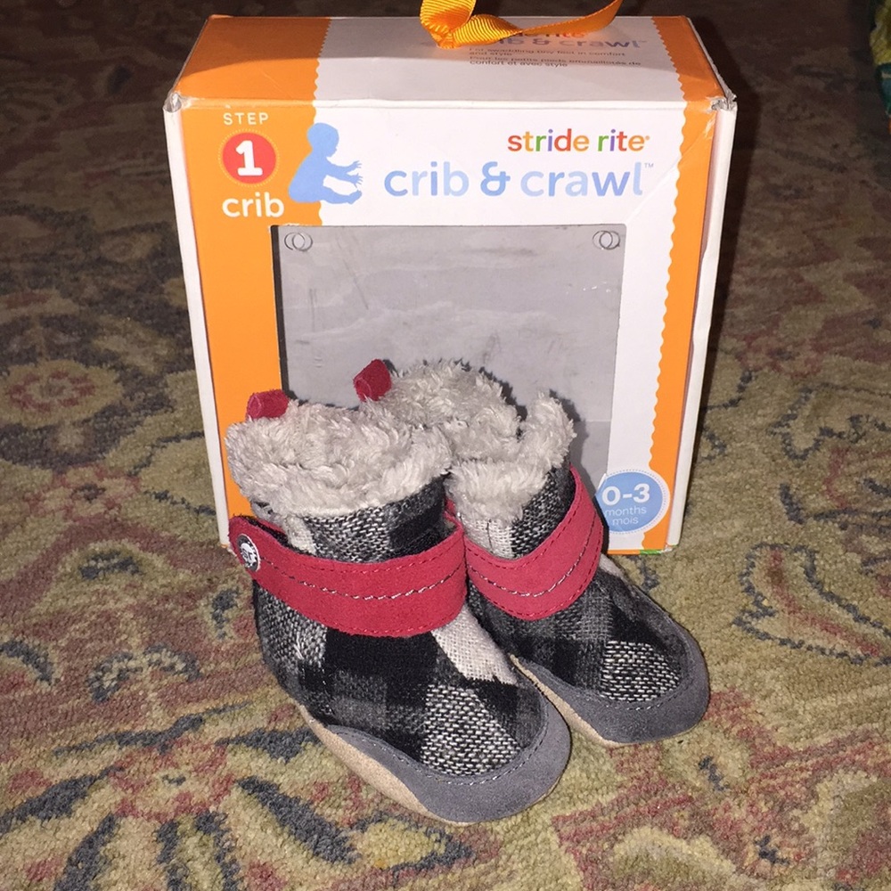 NEW Stride Rite Crib&Crawl Snuggle Booties 0-3m